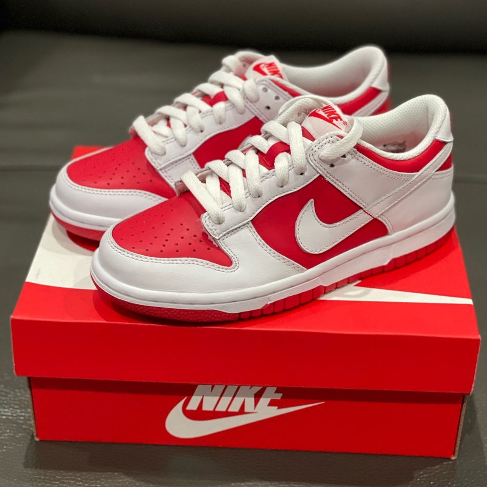 NIKE DUNK LOW (GS) UNIVERSITY RED
